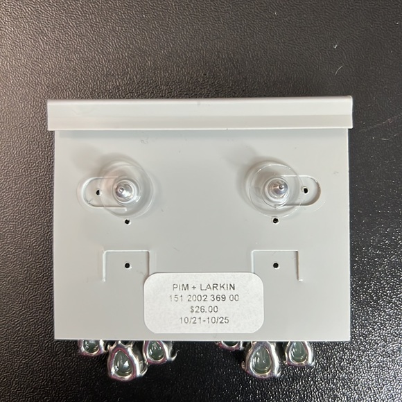 Lydell NYC Green Dangle Earrings - Picture 3 of 3